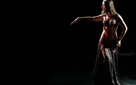Dansöz Nasıl Olunur ? Dansöz Ne Kadar Kazanır ?